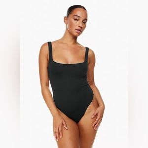 Babaton Contour Square Neck Bodysuit